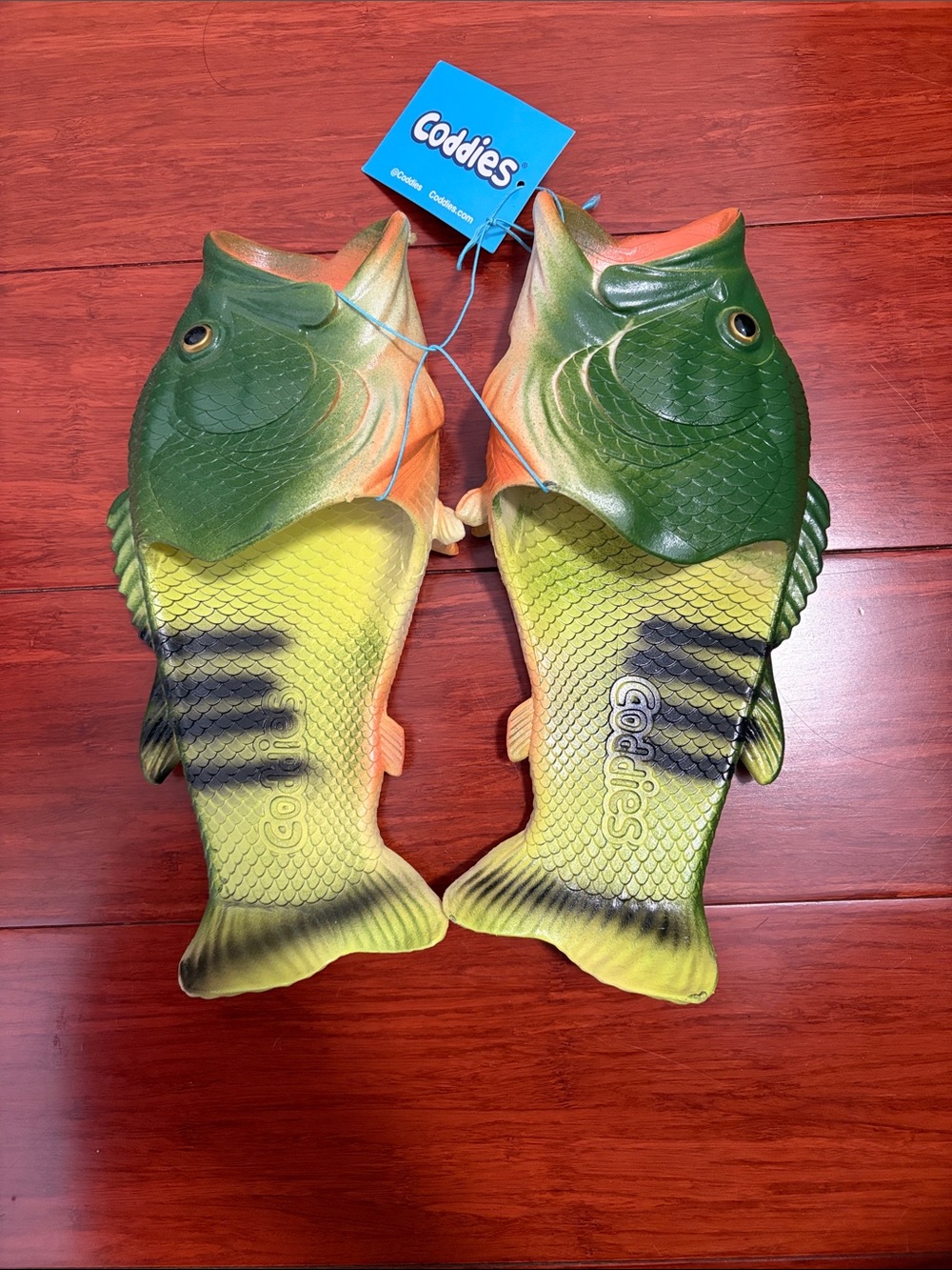 Coddie’s Green/Yellow Fish Sandals - Novelty Pool/Beach Footwear women’s size 7